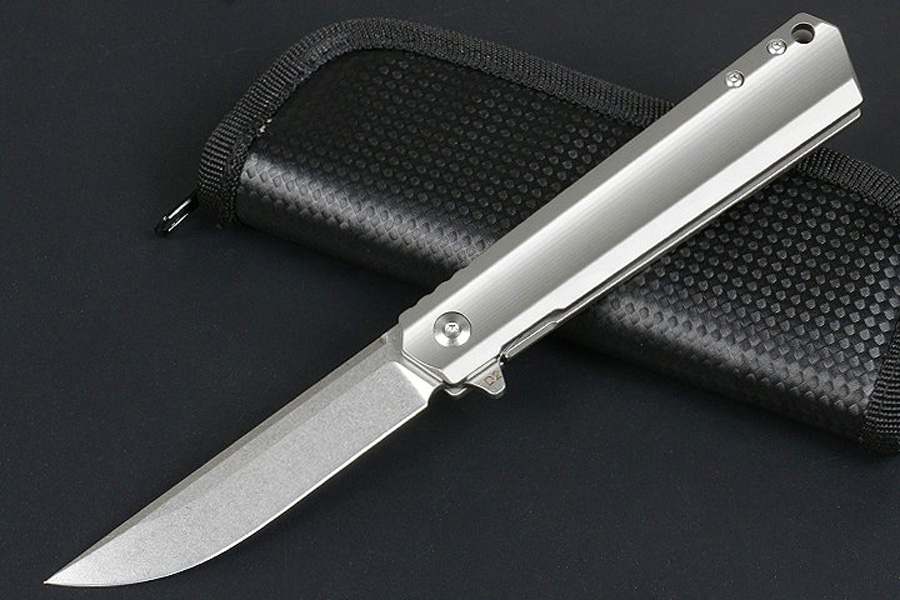 Nouveau M6674 Flipper Couteau pliant D2 Stone Wash Drop Point Blade CNC TC4 Poignée en alliage de titane Roulement à billes EDC Couteaux de poche avec sac en nylon