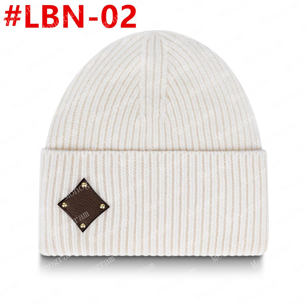 2022 chapeau de bonnet casquette de baseball chapeaux de balle bonnets de laine hommes femmes lettre de fleur marron chapeau ajusté casquette 76706 76707 77290 14 couleur6892925