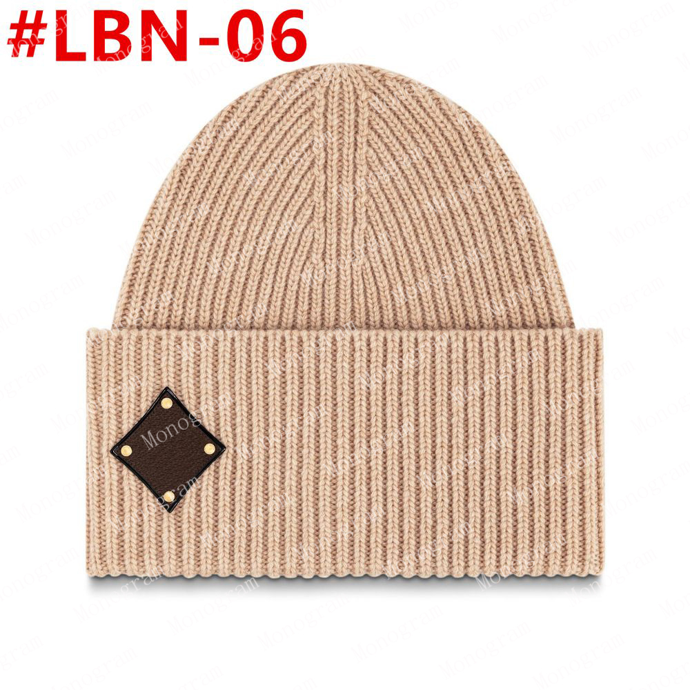 2022 Bonnet Chapeau Casquette de baseball Chapeaux de balle Bonnets de laine Hommes Femmes Lettre de fleur marron Chapeau ajusté Casquette 76706 76707 77290 2541865