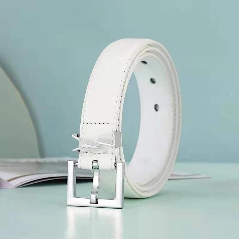 Fashion Deinger Belt Leisure Business عرضية مع امرأة رجعية زخرفة الإبرة مشبك أحزمة فاخرة