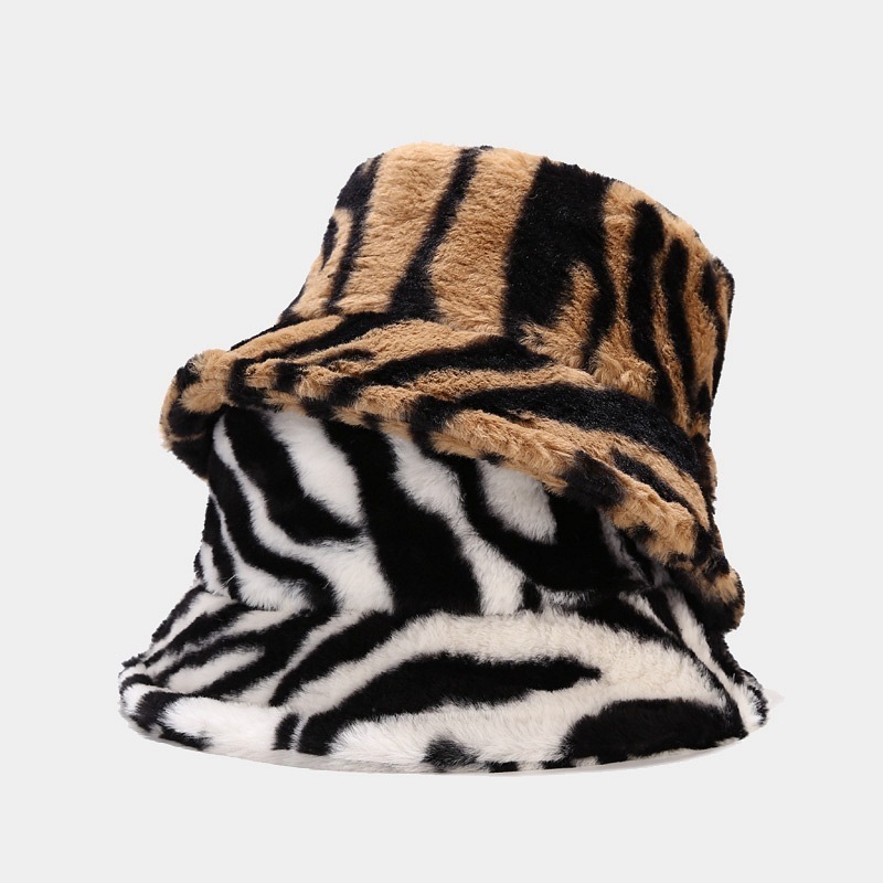 Skąpy brzegowe czapki zimowy wzór zebra faux futra puszyste wiadra czapki kobiety na zewnątrz ciepły słoneczny kapelusz miękki aksamit furly fisherman cap lady moda panama 220927