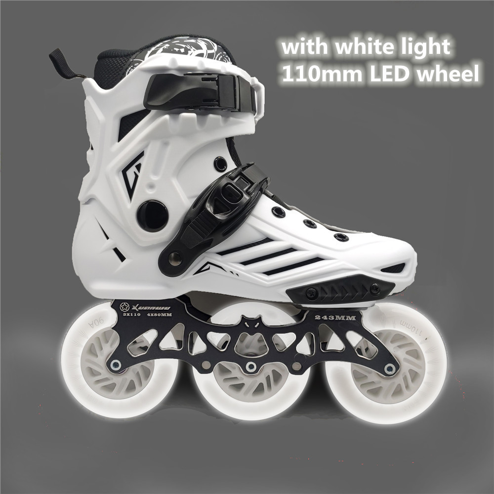 ICE SKATES 3 Wheel LED Flash INLine Shoes مع 3 × 1110 مم أبيض أزرق أخضر أحمر اللون اللون الوردي اللون الأسطوانة التزلج شارع Patines 110mm 220928