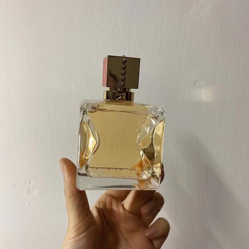 مصمم العطور VOCE VIVA 100ML امرأة العطور ملاحظات الأزهار الرائحة الطويلة لفترة طويلة ترك EDP عطر طويل