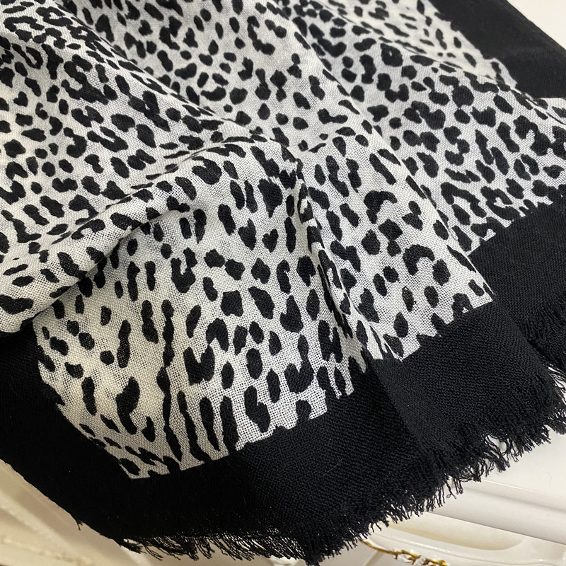 Lenços de lenço longos femininos 100% material de caxemira fino e macio, tamanho de grão de leopardo tamanho 190cm- 72cm