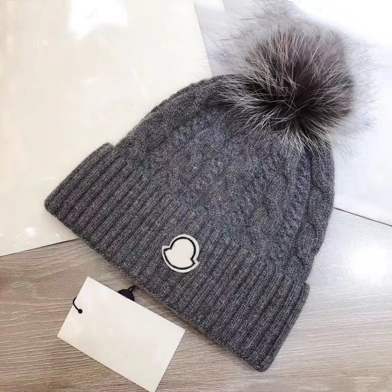 Pompom czapki narciarskie kobiety mężczyźni wełniana czapka czaszki do zimowego projektanta dzianinowe czapki żeńskie bobble hat2927936