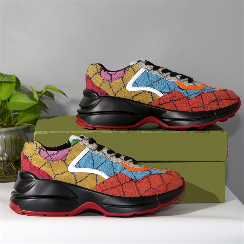 Designer Rhyton schoenen Beige Men Trainers Vintage Luxe Chaussures Ladies Shoe Fashion Sneakers Wave Mouth Sneaker met doos