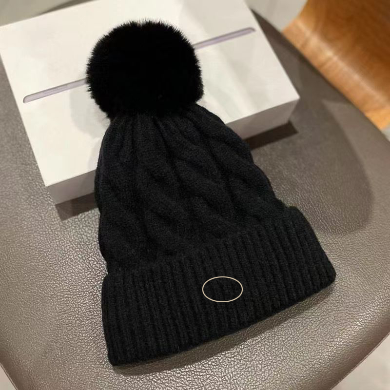 Woman Beanies Buckle Wool Down Hat Outwears Warm Snow Hats Beanie Cap Casual Spring Winter Fit4703253