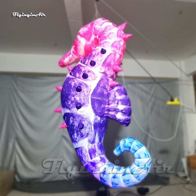 Suspendu coloré LED gonflable Balon de mer cartoon de dessin animé Animal Modèle pendent Air Souffler le cheval de mer avec une lumière RVB pour la décoration de la fête