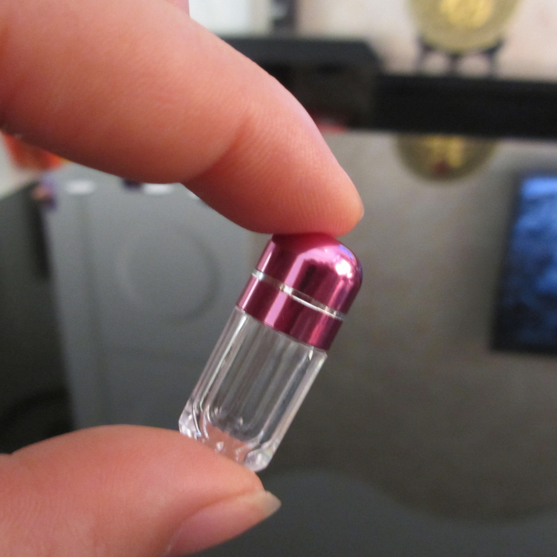 Botella de pastilla transparente vacío La caja de la cápsula de las botellas de plástico con biberones con tornillo de tornillo colorido contenedor de almacenamiento del soporte