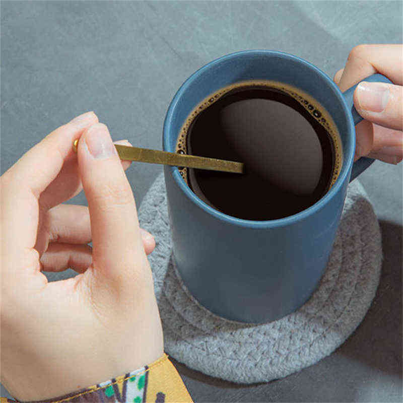 Tazza in ceramica 500ml Uomo Donna Tazza da caffè Colazione Tè Latte Strumento bere Nordic Semplicità Utensili da cucina ufficio J477 T220810