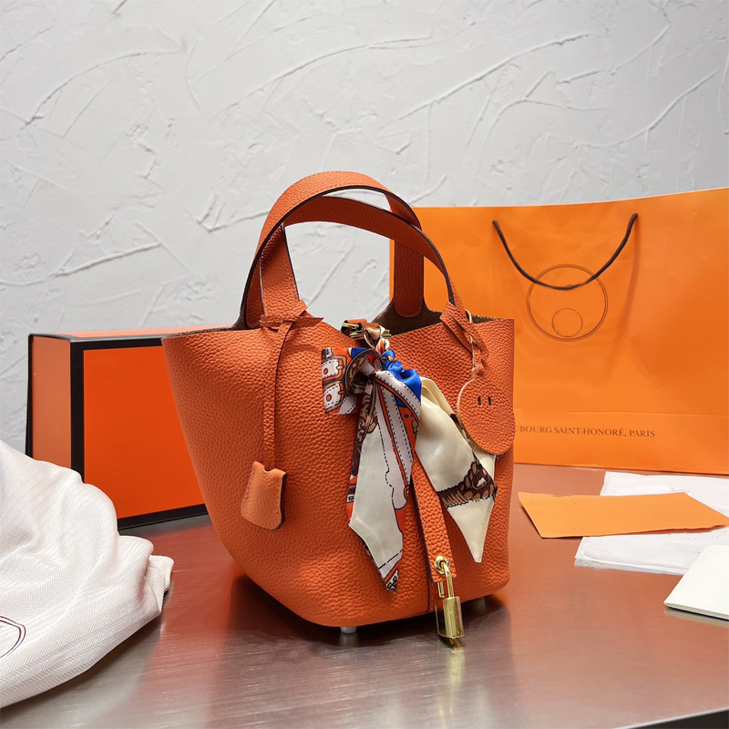 Fashion Luxury Handbags Lady Crossbody Bags Chain handbag Women Shoulder Bags Designers Bag Artsy Tote