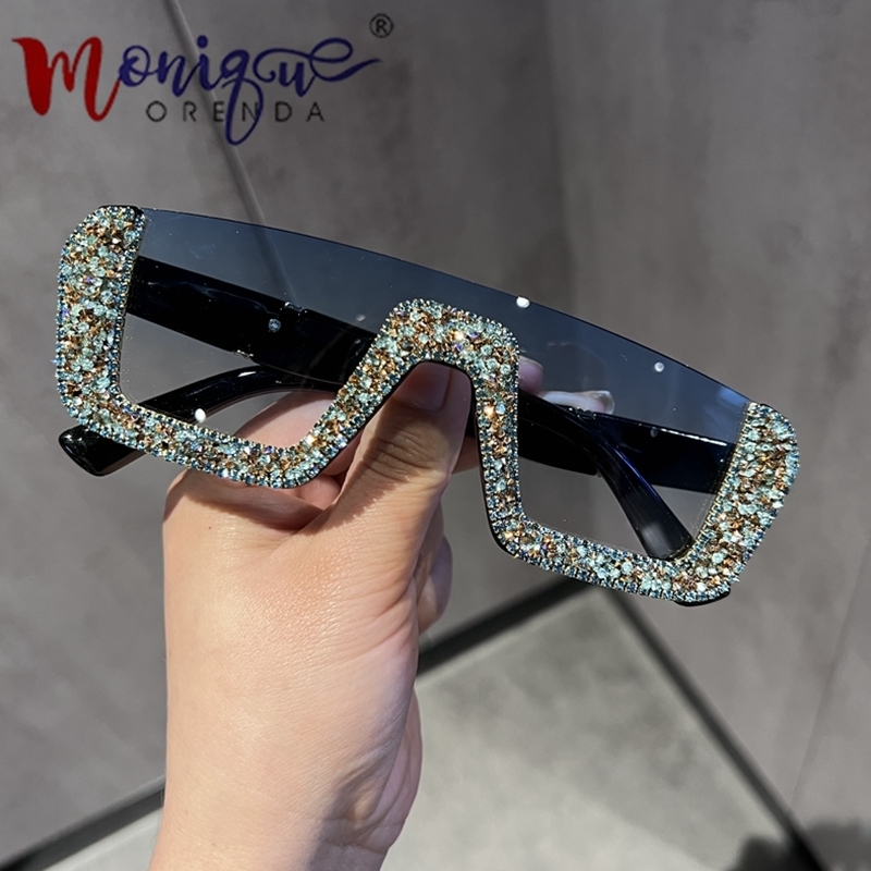 Luxury Brand Designer Women Sunglasses One picece Haft Frame Vintage Classical Sun Glasses For Trend Style Eyewear 220819