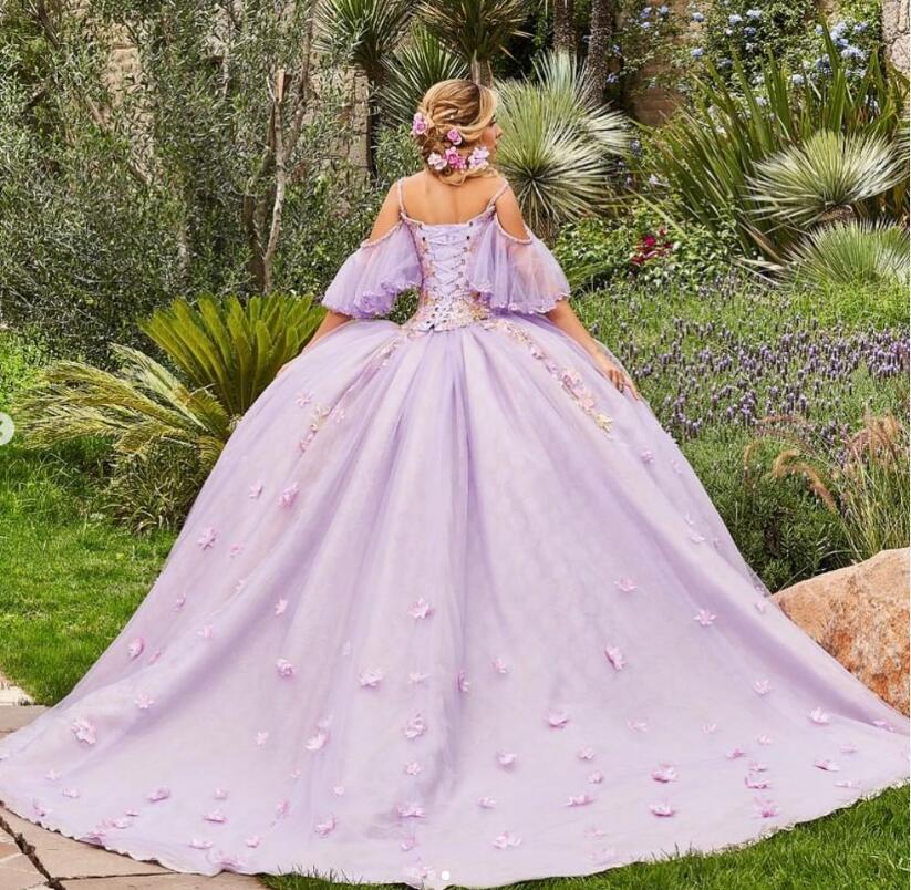 18 -wieczna Lilac Quinceanera Sukienki 2023 Off the ramion średniowieczna sukienka balowa z kwiatami 3D koronkową krótką rękawem Sweet 15 Vestido BC14551