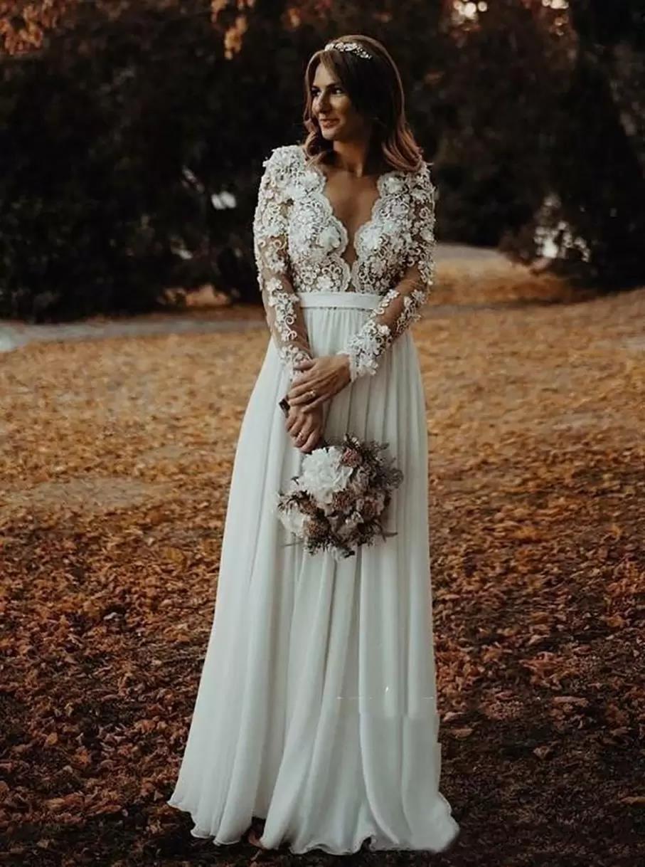 Abiti da sposa con applicazioni di pizzo floreale bohémien con maniche lunghe Abito da sposa rustico sexy con scollo a V profondo Una linea in chiffon Flowy Chic Spose Robes de Mariee CL0912