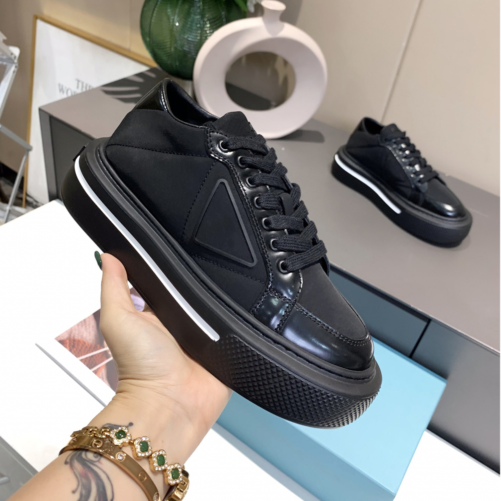 2022 Designer Sneaker Casual Schuh 1s 1 Luxus Frauen Schuhe Makro renylon helle Leder-Sneakers Gummi-Sohlen Tellerforme