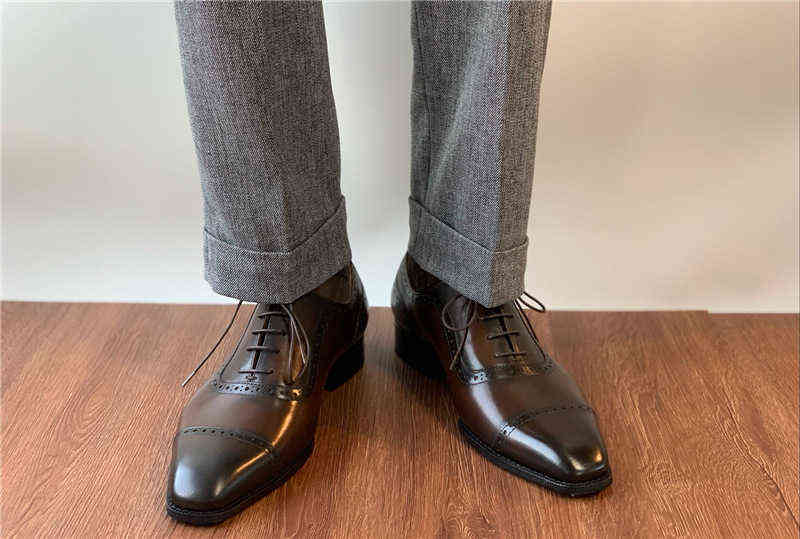 أحذية جلدية بريطانية جديدة من الجلد المنحوتة للرجال غير الرسمي أحذية بريطانية ثلاثة أحذية للرجال