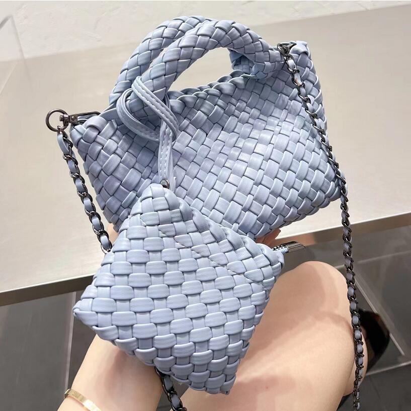 Sacs à main en cuir de luxe Weave Designer Bag Fashion Mini Chain Cross Body Women Totes Classic Solid Color Fashion Fandbag Change Purse