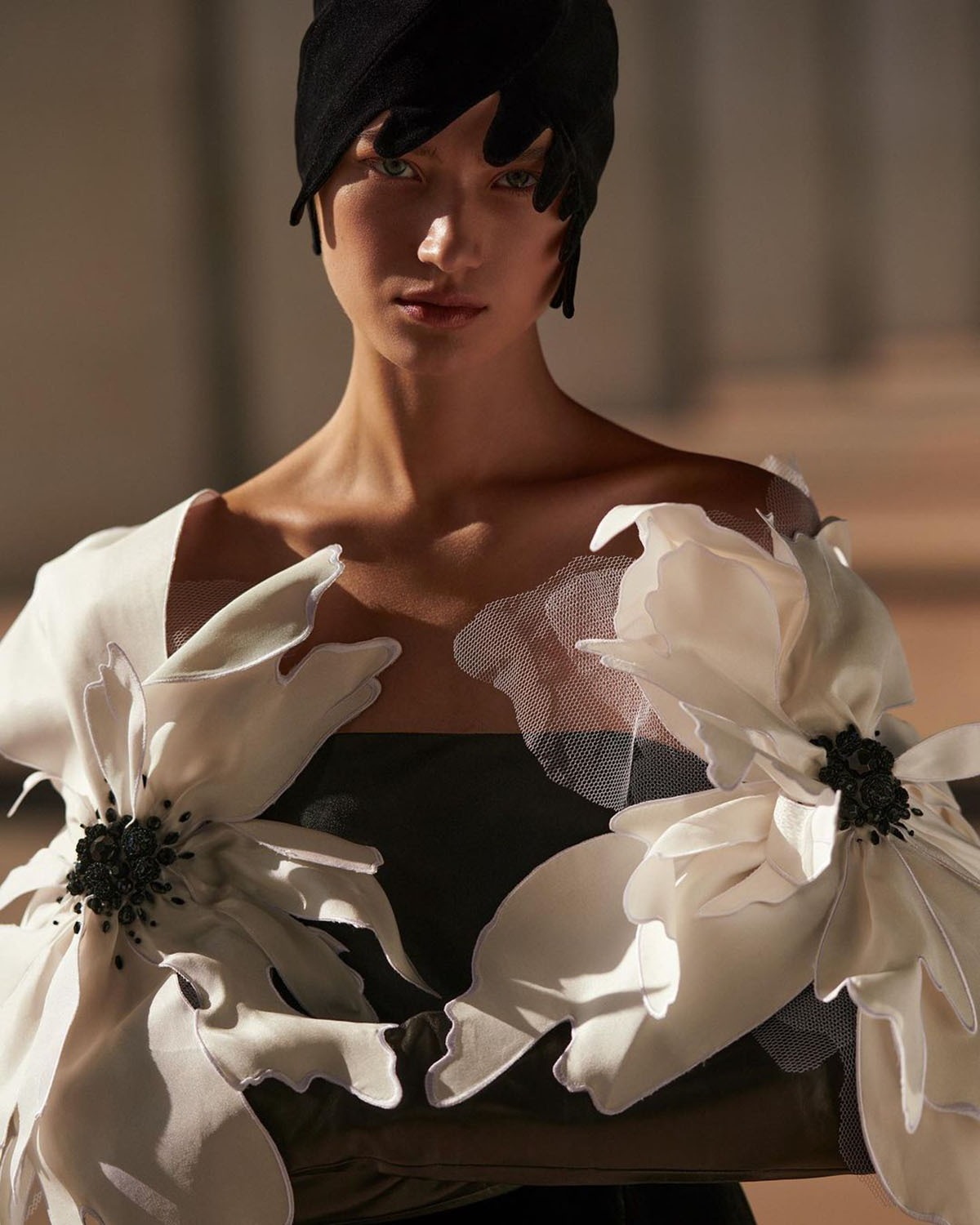 Einzigartiges Design, A-Linie, Meerjungfrau-Abendkleid, trägerloses, knöchellanges Blumen-Abschlussballkleid