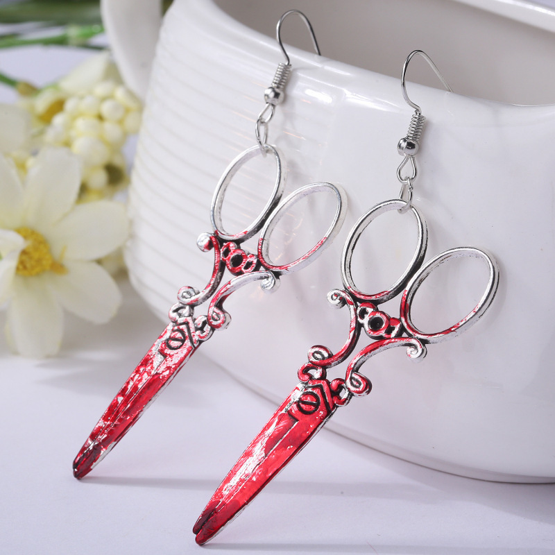 Dangle Chandelier Halloween Horror Bloodstain Ciseaux Hache Sharp Couteau Boucles D'oreilles pour Femmes Mode Exagéré Bijoux Cadeaux De Fête 220826