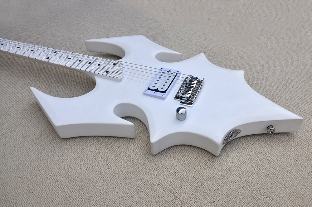 Chitarra elettrica bianca a 6 corde con pickup Humbucker a 27 tasti