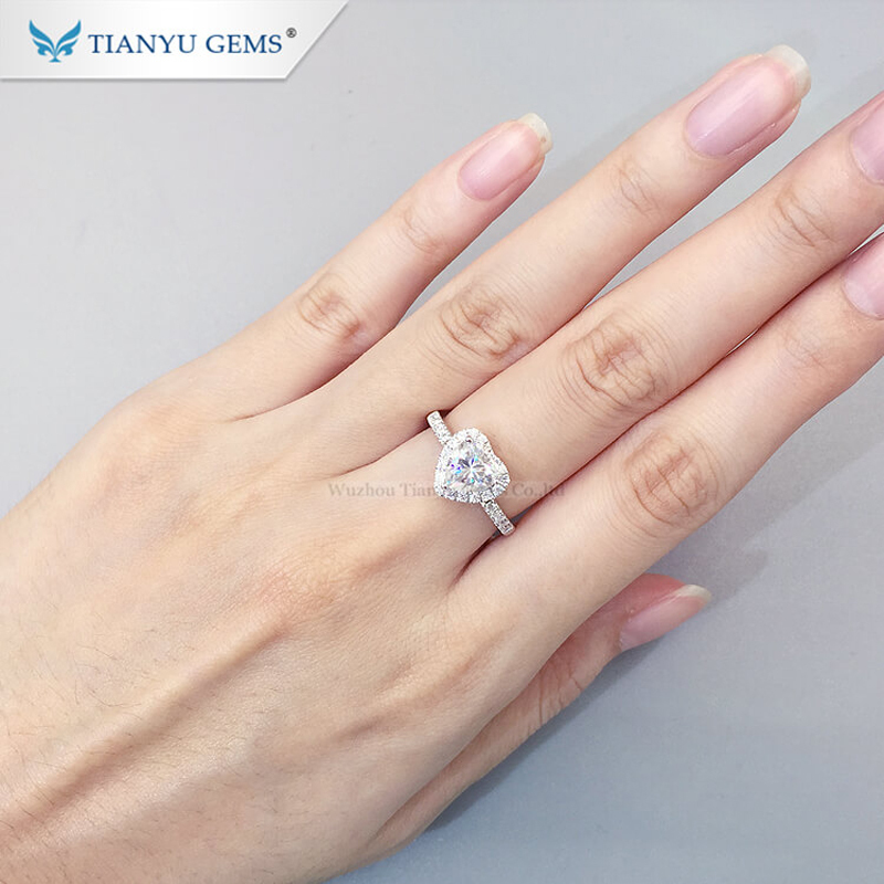 Anneaux de mariage Tianyu Gems 6.5mm Forme de coeur Diamants Or pour femmes 14k18kPT950 Bague D VVS Pierres précieuses Fine Jewelry 220826