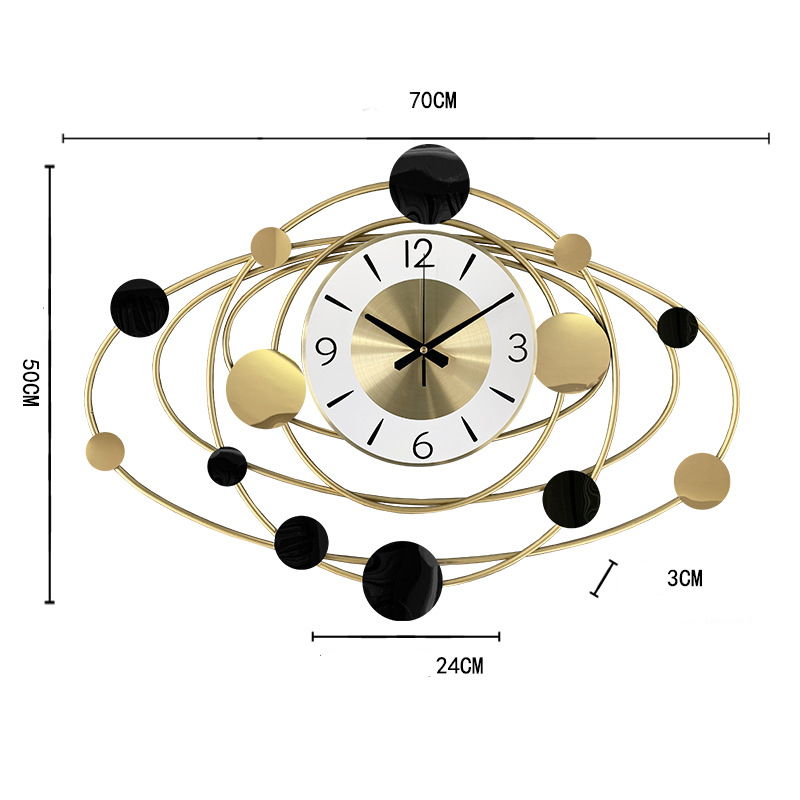 Orologi da parete Grande orologio Creativo Soggiorno Decorazione Nordic Minimalista Silenzioso Orologio da casa a forma di pianeta in metallo 220829