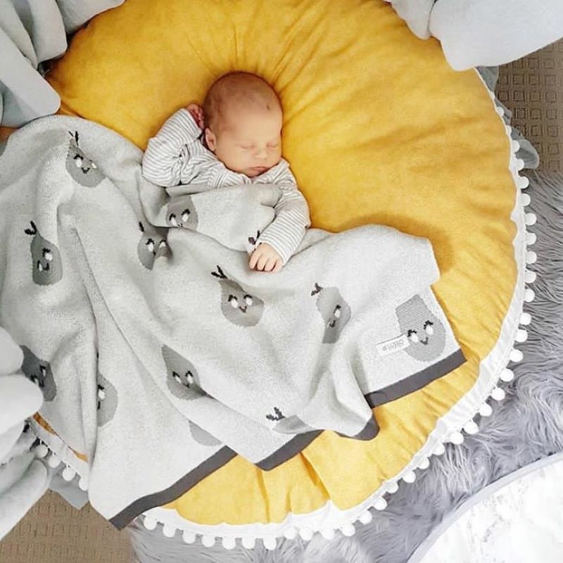 90cmのベビークッションプレイマット幼児眠っている睡眠マットラウンド生まれた床パッド冬の綿花カーペットホーム装飾シート220829