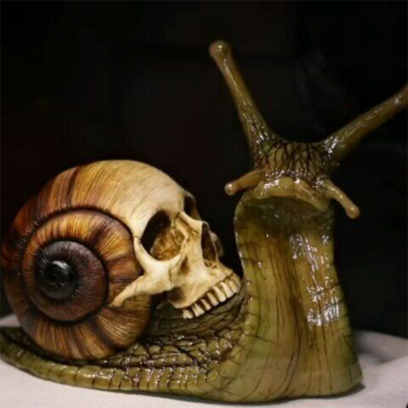 Objets décoratifs Figurines Halloween Crâne Escargot Sculpture En Résine Gothique Jardin Décoration De La Maison Artisanat Patio 220829