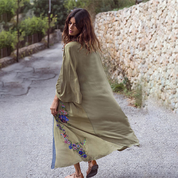 Sıradan elbiseler vestidos boho hippi şık vintage çiçek nakış hırsız plaj gezisi kimono pareo uzun kollu cape kapak maxi elbise 220830