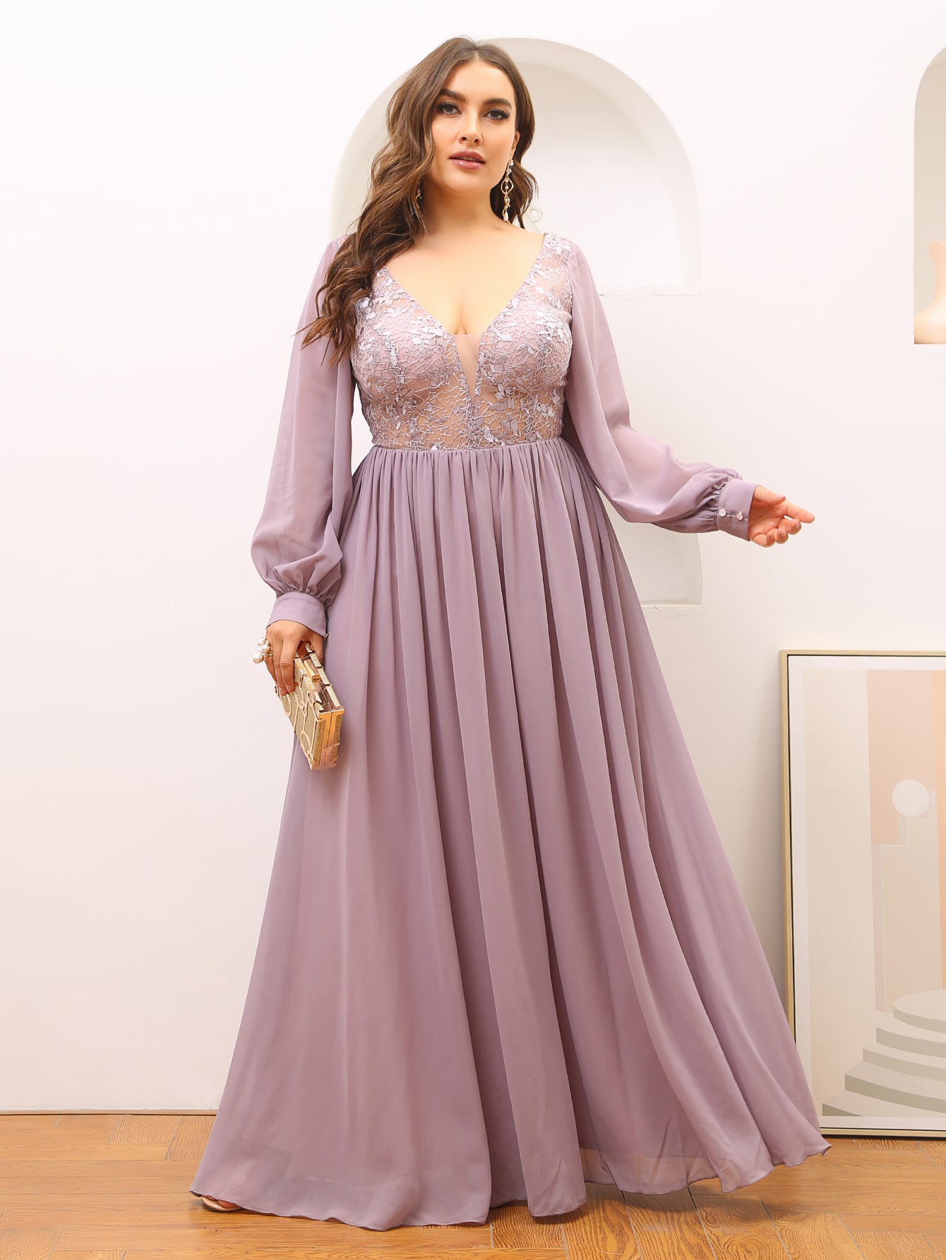 Stylish Lace Plus Size Evening Dresses Deep V Neck Backless Prom Gowns With Long Sleeves A Line Floor Length Chiffon Special Occasion Dress