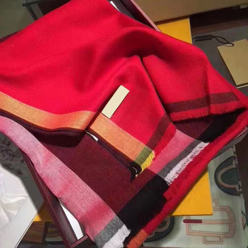 Designers Luxury Scarf Color With Women Scarf Fashion Design Material Temperament Versatile Valentine039S Day Gift High Quality1277136