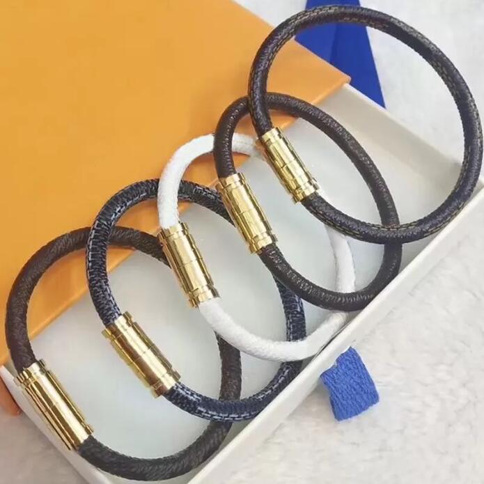 Modedesigner Kvinnor Armband Charm Delikat Osynliga Lyxsmycken Nya högkvalitativa magnetiska spänne Guld Läderarmband Armband Armband Klocka Armband Fodral med låda