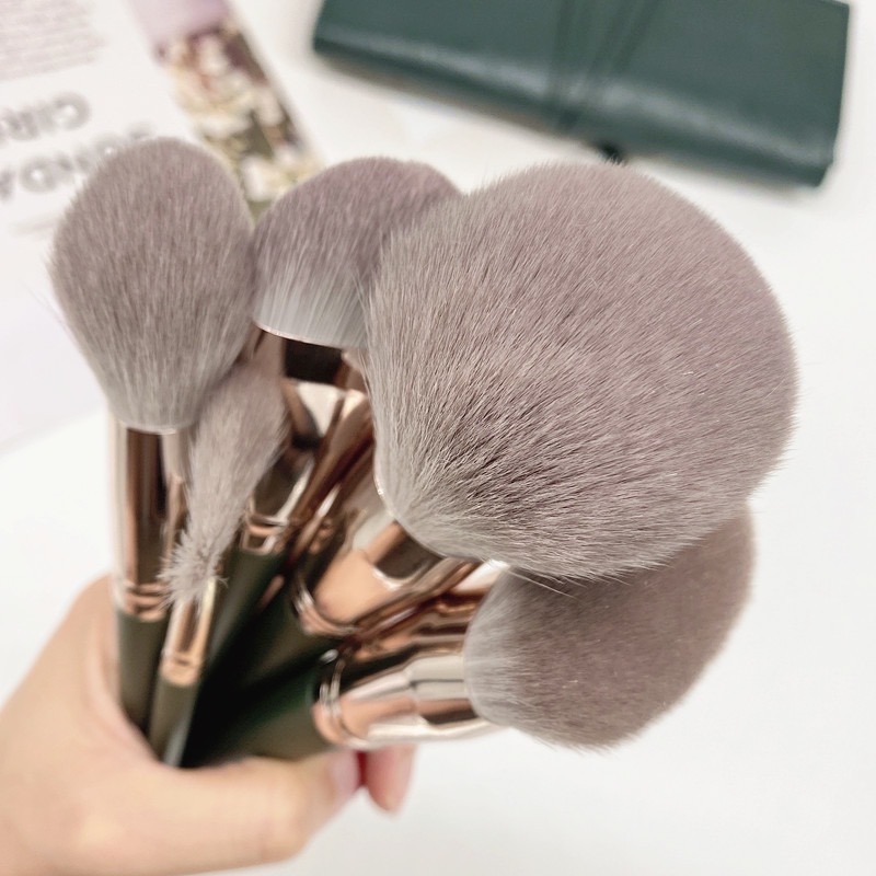 Green Makeup Brush Set Full Face Cosmetic Brushes with Storage PU Bag Beginner Make up Brush