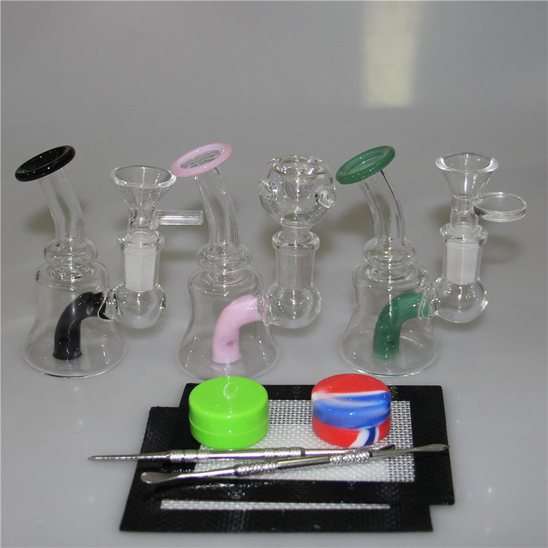 Mini Glass Dab Rigs Bong Hookah Glass Water Pipe Beaker Recycler Oil Rig med kvartsbangare rökskål