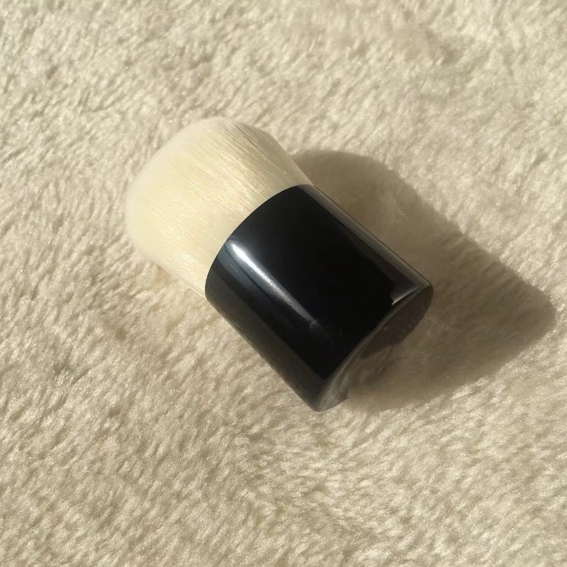 Professionella sminkborstar utgör Kabuki Brush Foundation Blush Powder Brush Pincel Pinceaux Brochas