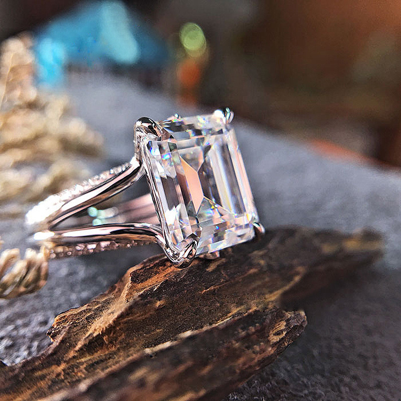 Anel Solitaire Anéis de Casamento Luxo 5 quilates Sólido 18 K Branco Ouro Noivado Esmeralda Corte Lab Grown Diamond para Mulheres 220829