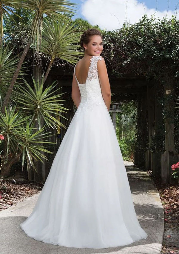 Abito da sposa a trapezio bianco in tulle lungo fino al pavimento Abiti da sposa con scollo in pizzo gioiello 2022 Novità