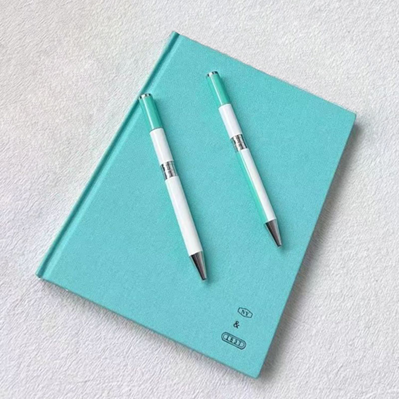 Niebieskie notatniki projektantów z podpisaniem pióra Zestaw Notebook Workbook Prezenty świąteczne dla nauczycieli i uczniów R-HD011