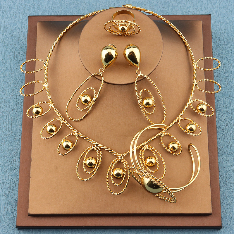 Andra smyckesuppsättningar Fashion Gold Color Dubai för kvinnor afrikanska fest bröllop gåvor halsband armband örhängen ring smycken 220831