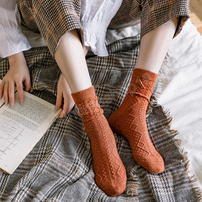 Весенние зимние носки Женщины кашемирная шерсть сгустие теплые носки Sox ​​японский стиль твердый цвет тепловый носок средней трубы