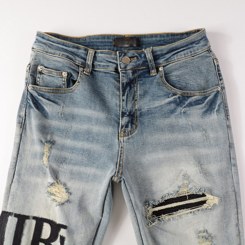 Мужские джинсы Голубые рваные джинсы с нашивками Уличная одежда Узкие кожаные принты с вышивкой Письменный узор Поврежденные джинсы скинни стрейч Рваные джинсы