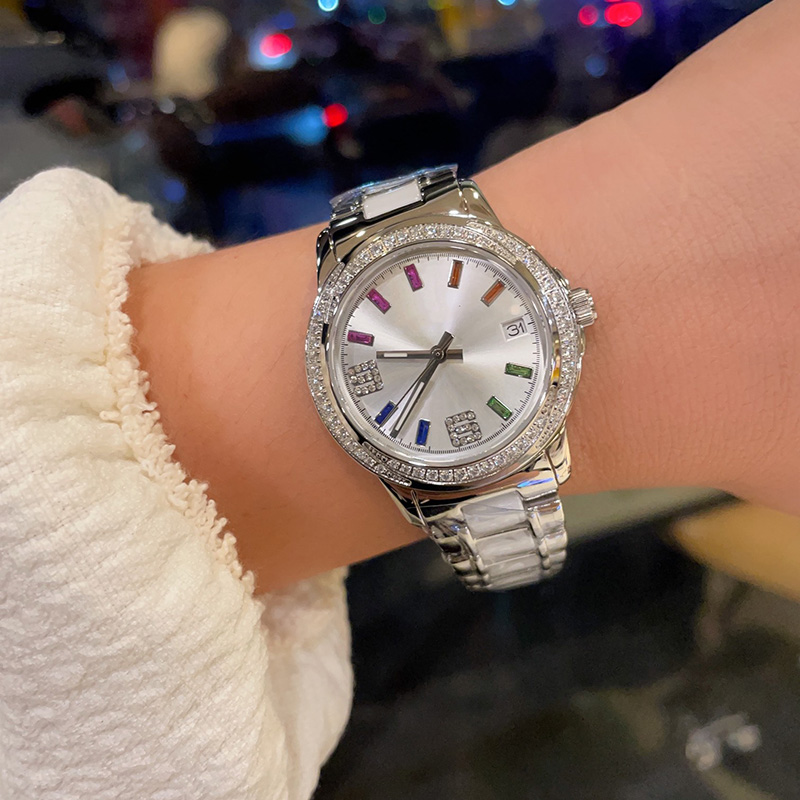 Orologi da donna Movimento al quarzo Orologio da polso alla moda Cinturino in pelle in acciaio inossidabile Montre de luxe Business Design Diamond Bezel 35mm