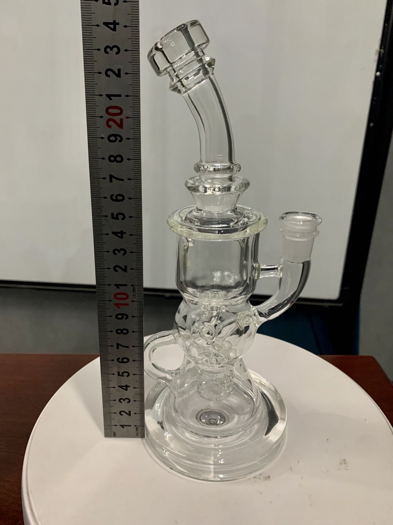 ELF BARS BOROSILICATE GLASS RￖKER PIPE HOOPH HOOSHS DAB RIGS R￶kning Tillbeh￶r Oljebr￤nnare Shisha Bongs For Ash Catchers Sex Toys Recycler Bubbler Vortex Bong