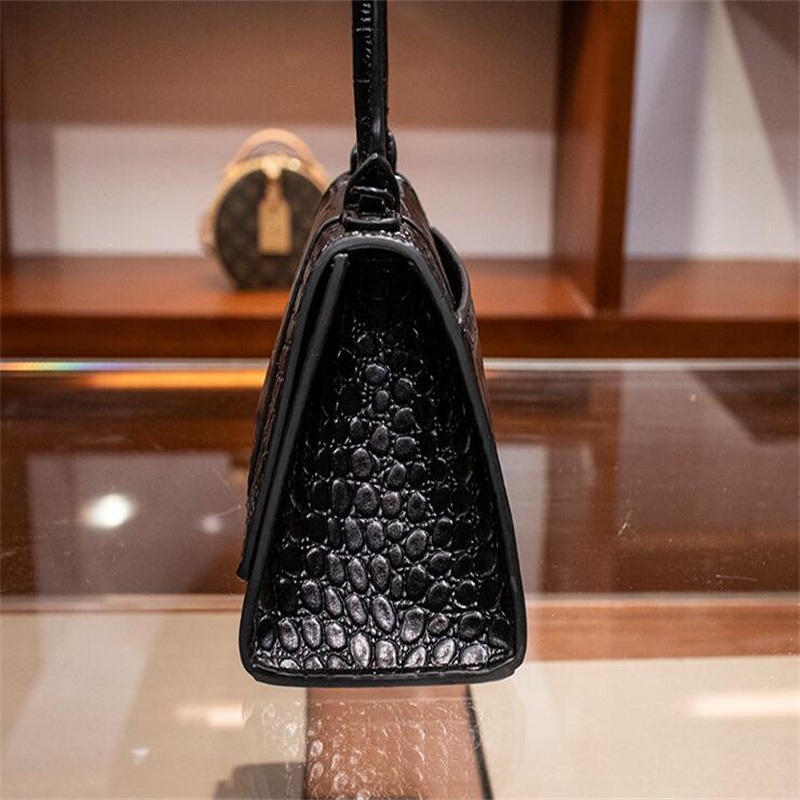 Designer Evening Bags Fashion Armpit Bags Classic Alligator pattern Leather Designers Handbags for Ladies Shoulder Bag Baguette Multi-Color wholesale