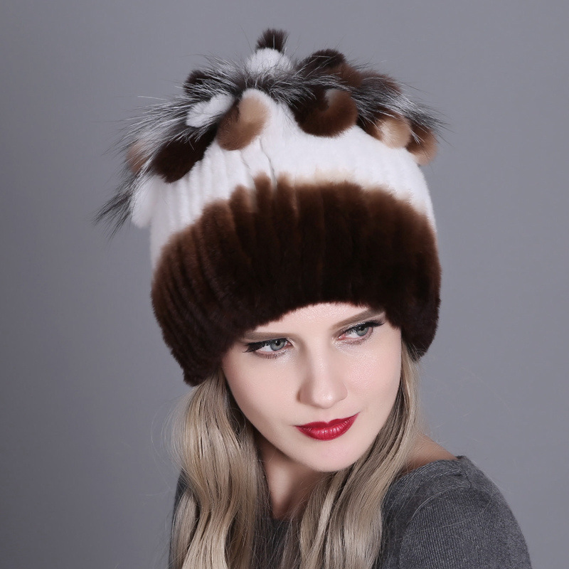 Ryssland Winter Fur Hat Natural Warm Rabbit Cap Lady Sticked Beanies for Women Rex Rabbit Hats Skallies