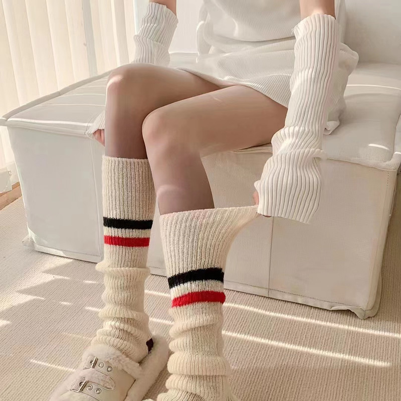 Automne et hiver cachemire jambières trois barres pied chaussette femmes longues chaussettes chaudes mollet japonais Ins mode JK chaussettes