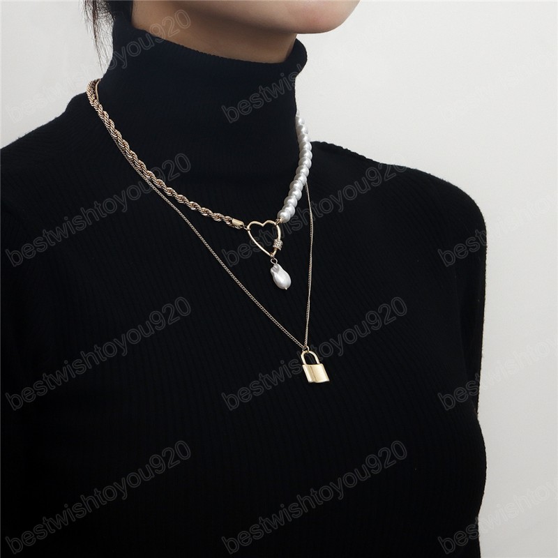 Elegant Pearl Short Choker Necklace for Women Shell Love Heart Pendant Clavicle Chain Jewelry
