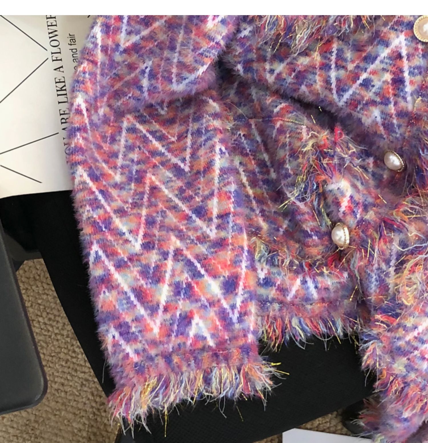 Manteau cardigan à pompons en laine mohair tricoté coloré à col en V pour femmes