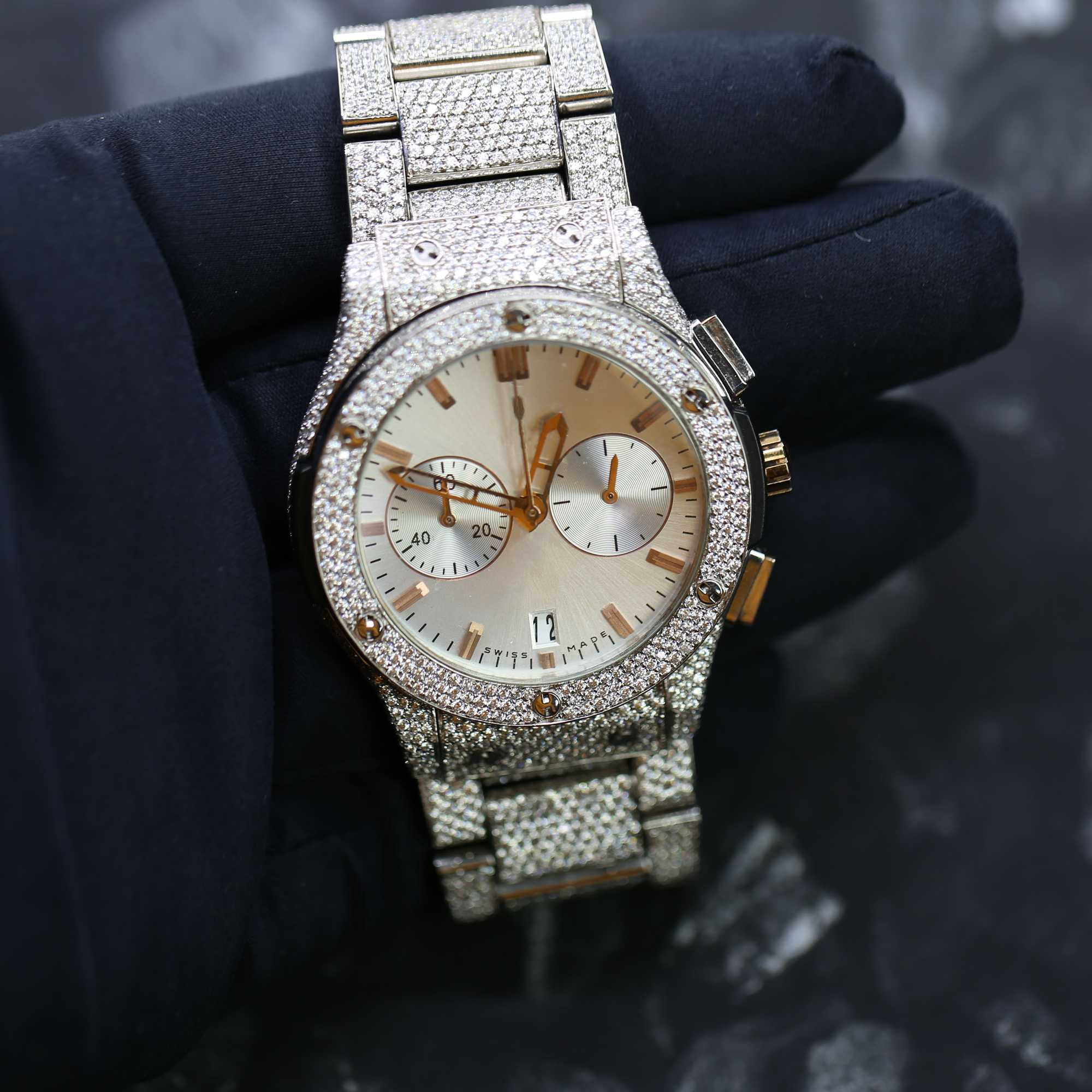 Inne zegarki na rękę na rękę Dostosuj Diamond Luksusowe męskie zegarek ręcznie robiony producent biżuterii VVS1 Diamond Watchfpr8rkdv
