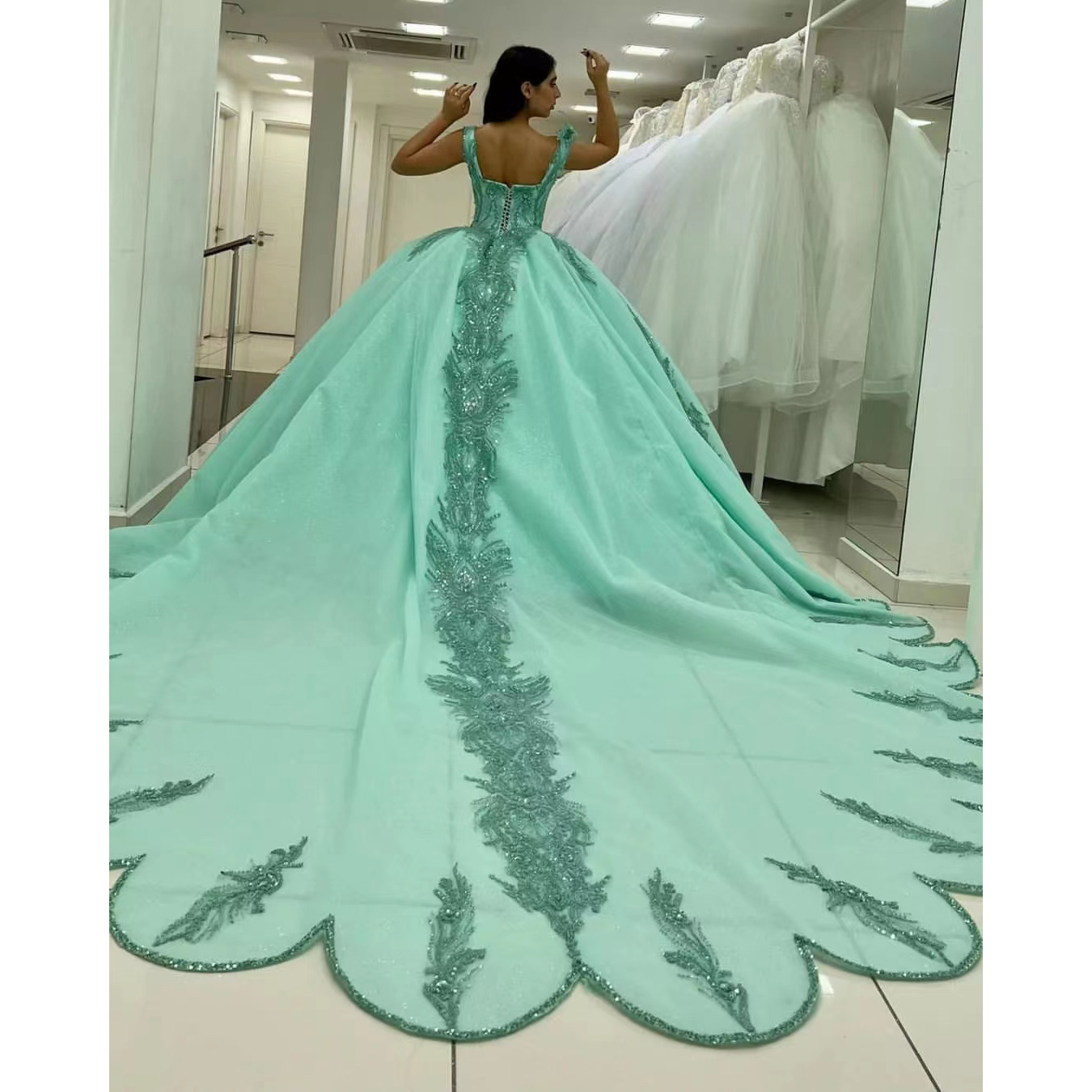 Light Green Ball Gowns Prom Dress Satin Sequined Beads Sleeveless Pleat Luxury Quinceanera Dresses Vestidos De Fiesta